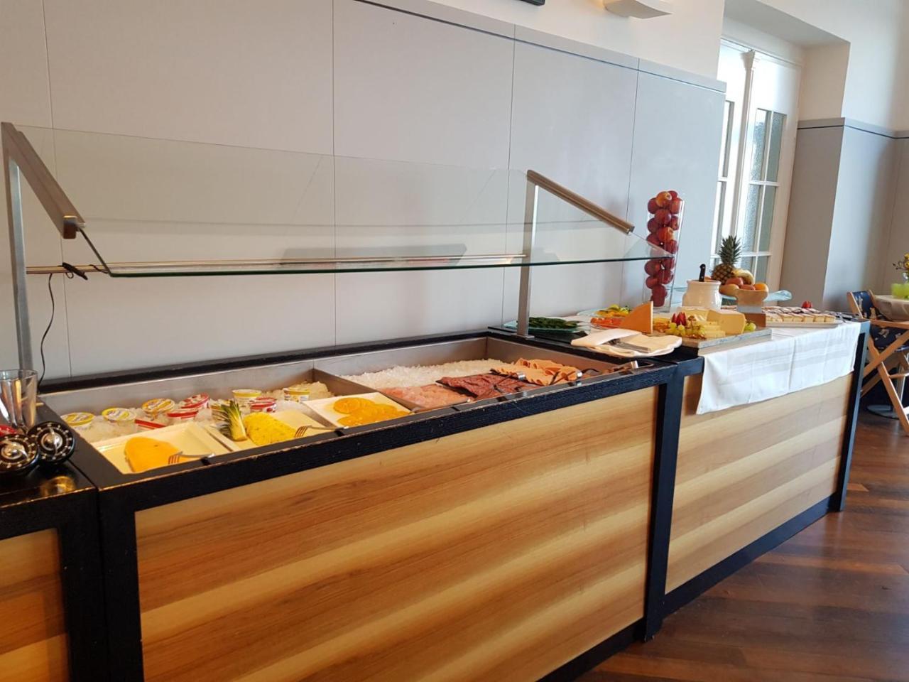 Hotel Riviera Loft Weggis Ngoại thất bức ảnh